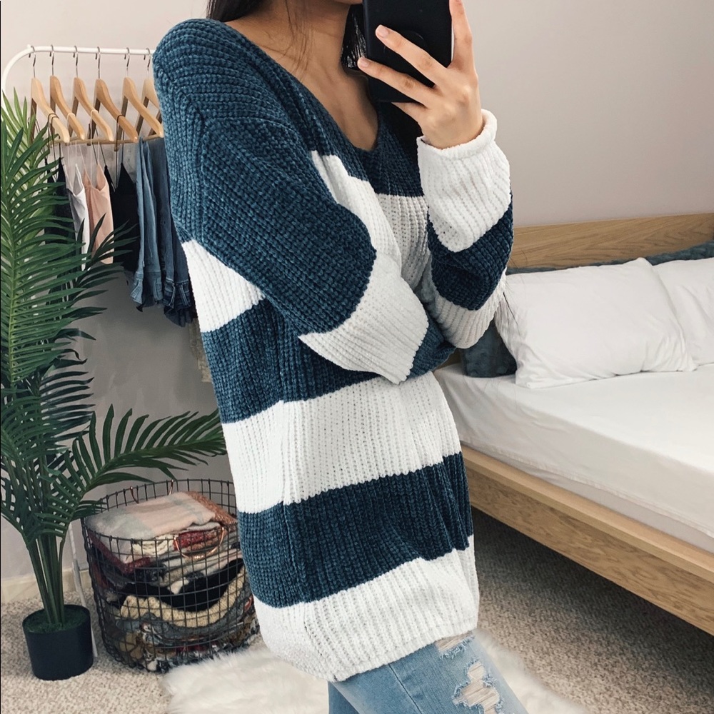 🆕 Madison - Teal + White Striped Sweater - Picture 7 of 8